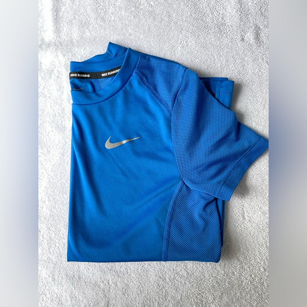 Nike Women’s Dri Fit Miler Short Sleeve Running Top